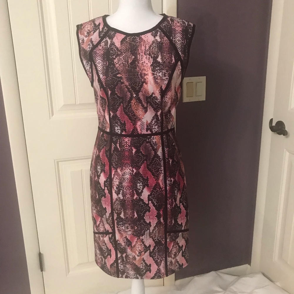 Jennifer López body con dress, NWOT